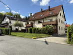 Außenansicht - Hübsche komplett möblierte 2-Zi.-DG-Wohnung in Hummeltal