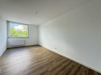 Schlafzimmer - Barrierefreies 2-Zi.-Apartment mit EBK, Balkon u. begehbarem Duschbad,