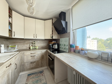 Vollmöblierte 3,5-Zimmer-Wohnung mit Loggia, 95448 Bayreuth, Etagenwohnung