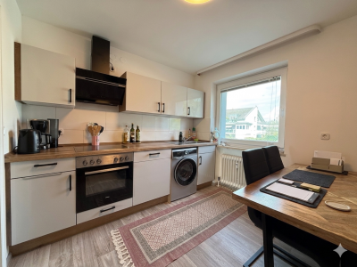 Hübsche, sehr gepflegte 2-Zi.-Wohnung mit Balkon und Aufzug in der Altstadt, 95447 Bayreuth, Etagenwohnung