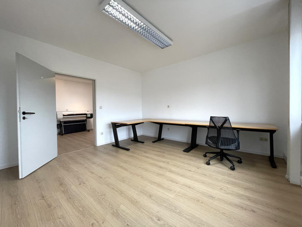 Büro 1