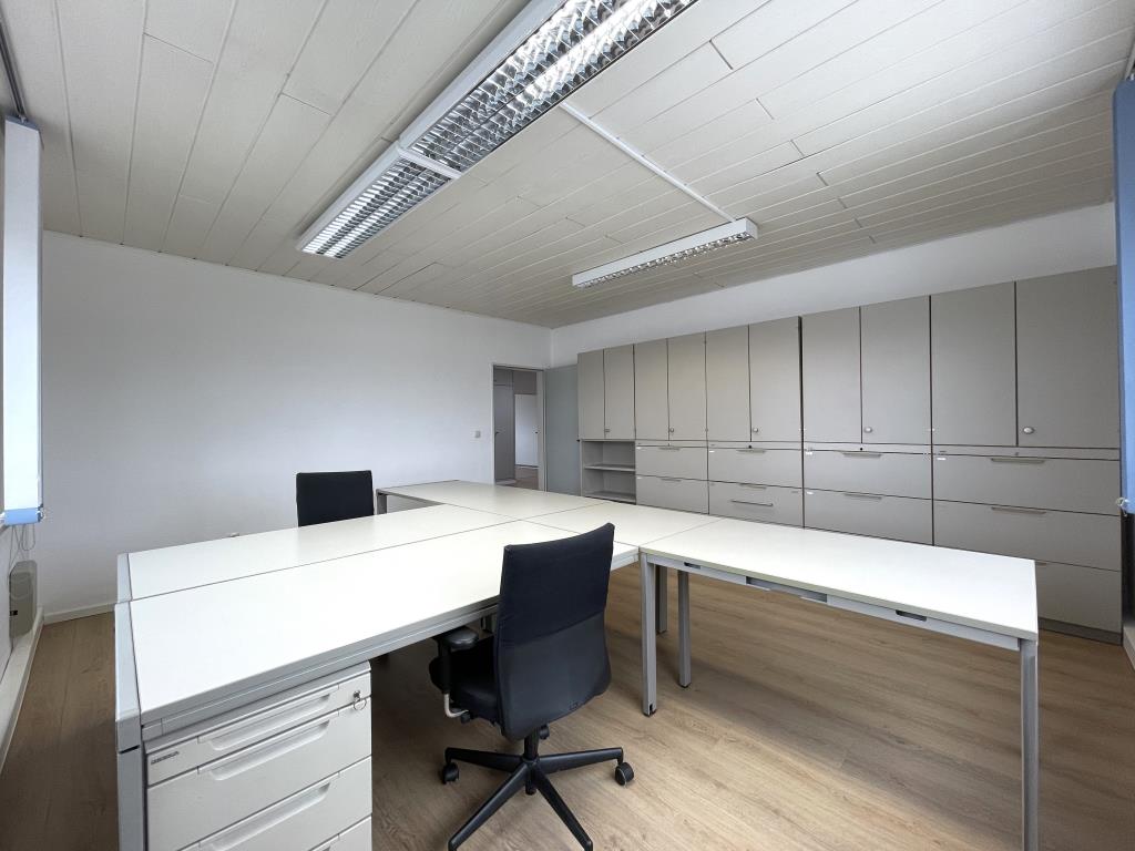 Büro 4