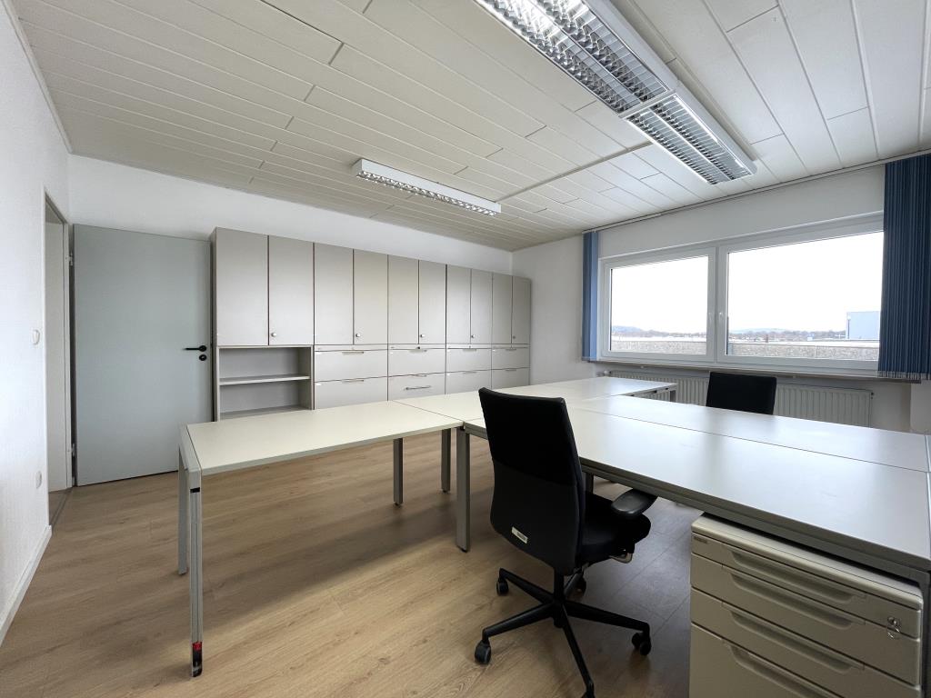 Büro 4